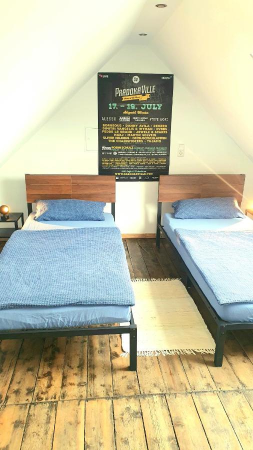 Frankes City Sleep Apartment, 6 Einzelbetten เฟลแบร์ท ภายนอก รูปภาพ